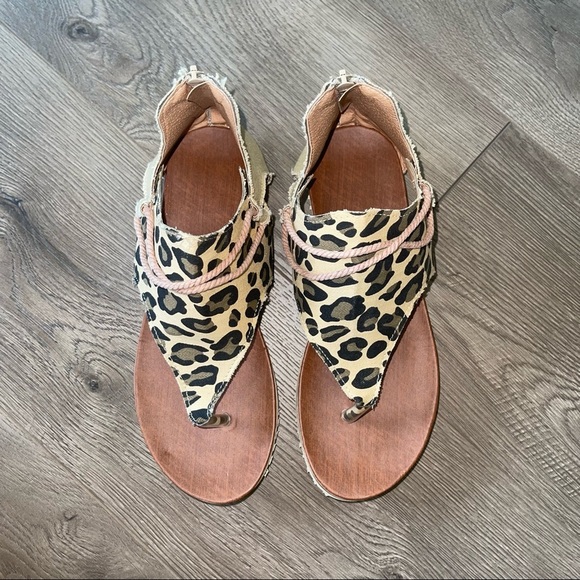 Leopard Print Rope-Accent Gladiator Sandal - Picture 2 of 7